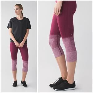 Lululemon Women's Seamlessly Street Crop Size 6 Activewear Dashing Purple Yoga